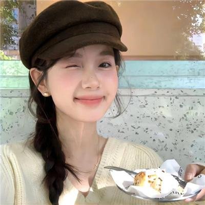 公寓里的两个女人